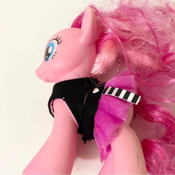 My Little Pony Pinkie Pie Boutique Pink and Fabulous 6” Tall - Picture 9 of 16